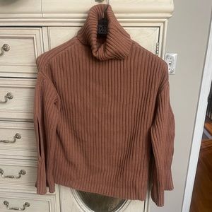Lucca Sweater
